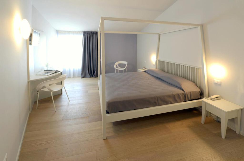 Aromi Piccolo Hotel Salò Pokoj fotografie